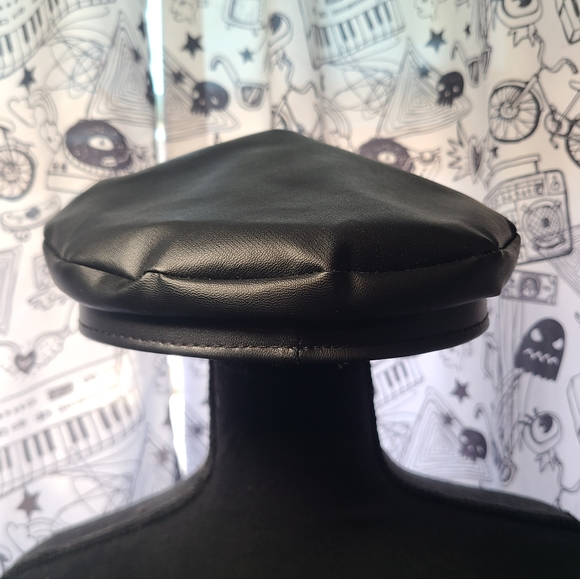 Black Biker Cap Hat w/ Chain Halloween Costume One Size OS Cosplay Alternative - Picture 5 of 7
